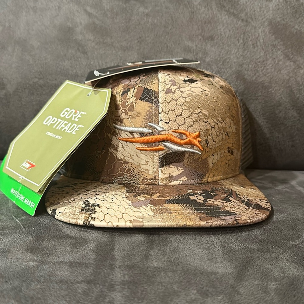 NWT. Sitka Optifade Marsh Trucker. Hat.